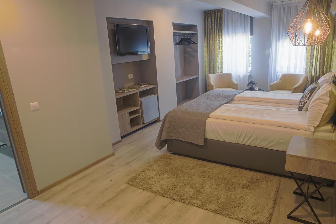 Corvin House Hotel Hunedoara Luaran gambar