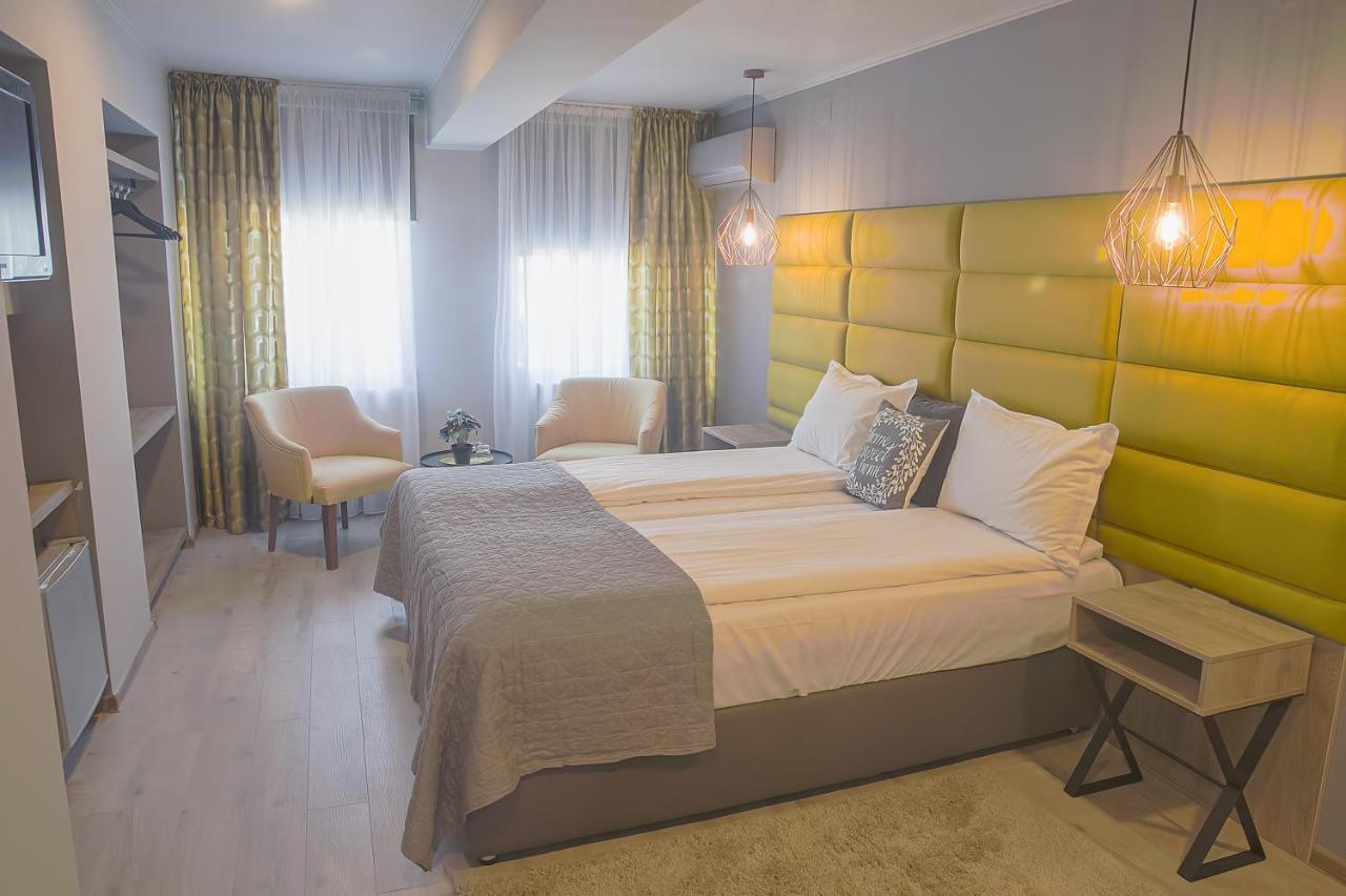 Corvin House Hotel Hunedoara Luaran gambar