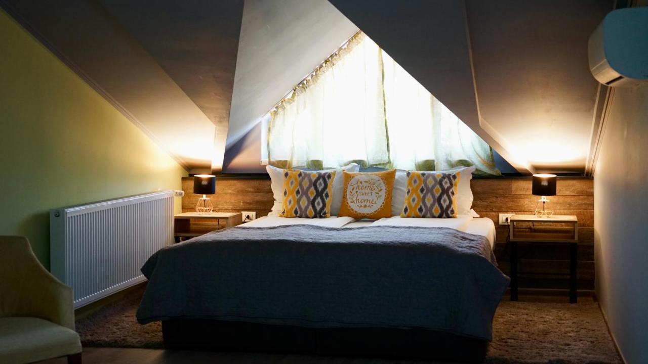 Corvin House Hotel Hunedoara Luaran gambar